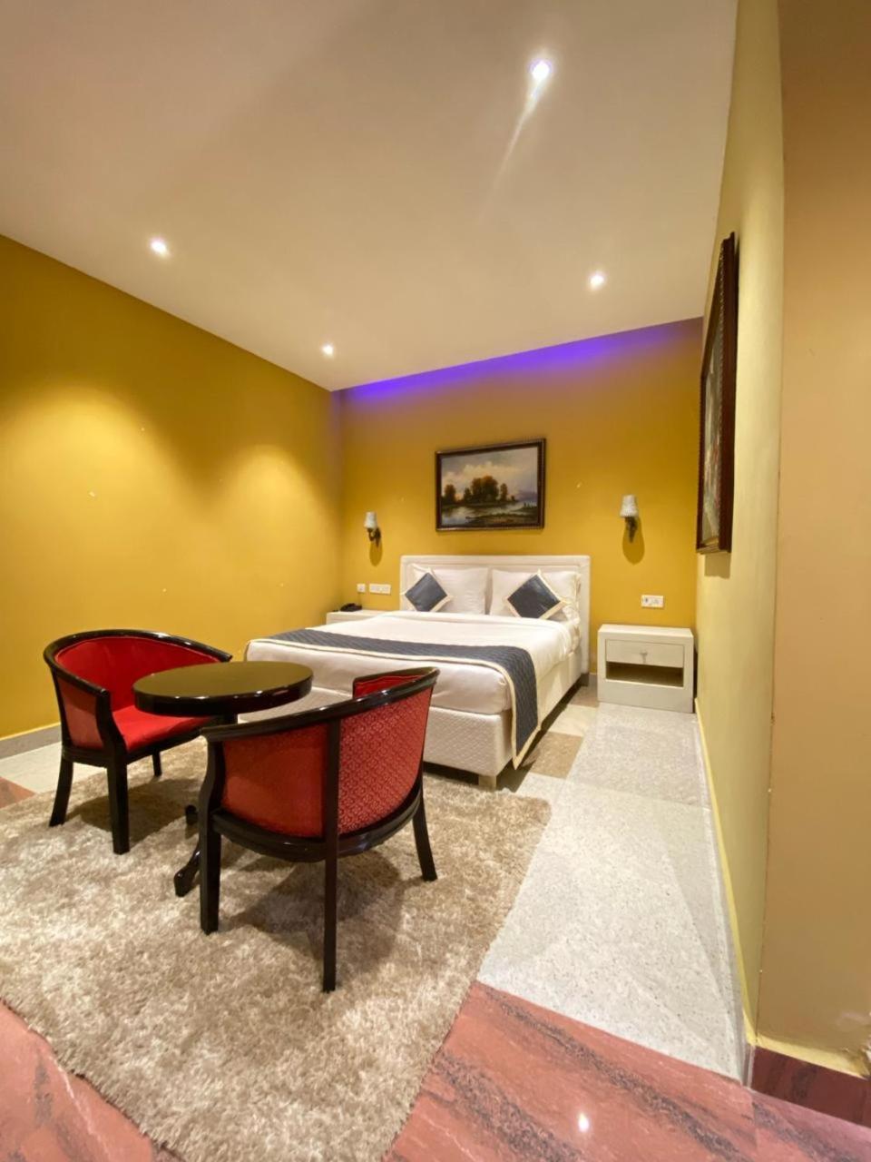 Montecarlo Hotel Mahabalipuram Exterior photo